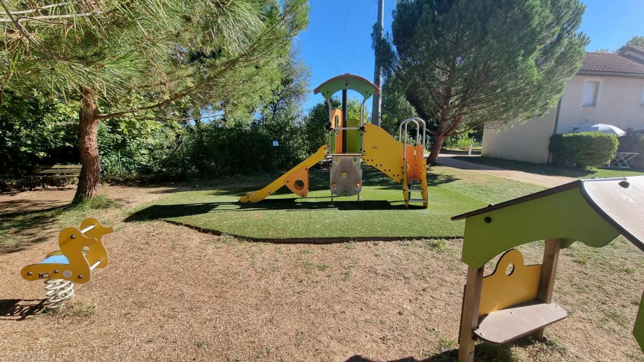 فيلا Le Hameau Du Moulin مونتيناك المظهر الخارجي الصورة