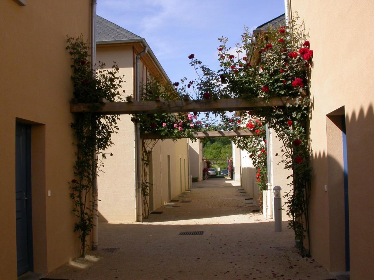 فيلا Le Hameau Du Moulin مونتيناك المظهر الخارجي الصورة